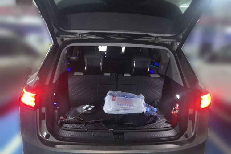 Used Volkswagen ID.6 CROZZ 2022 Long-Range PRO Edition Trunk