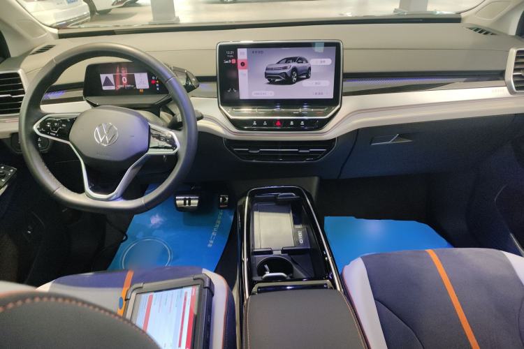 Used Volkswagen ID.6 CROZZ 2022 Long-Range PRO Edition Center Console