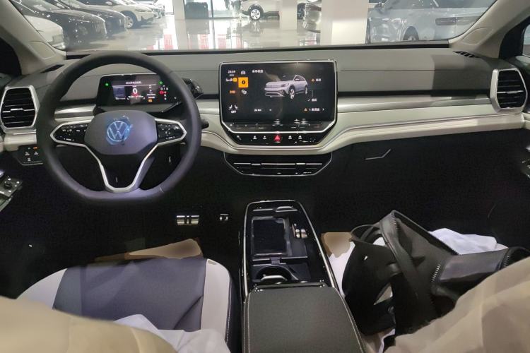 Used Volkswagen ID.6 CROZZ 2022 Long-Range PURE+ Edition Center Console