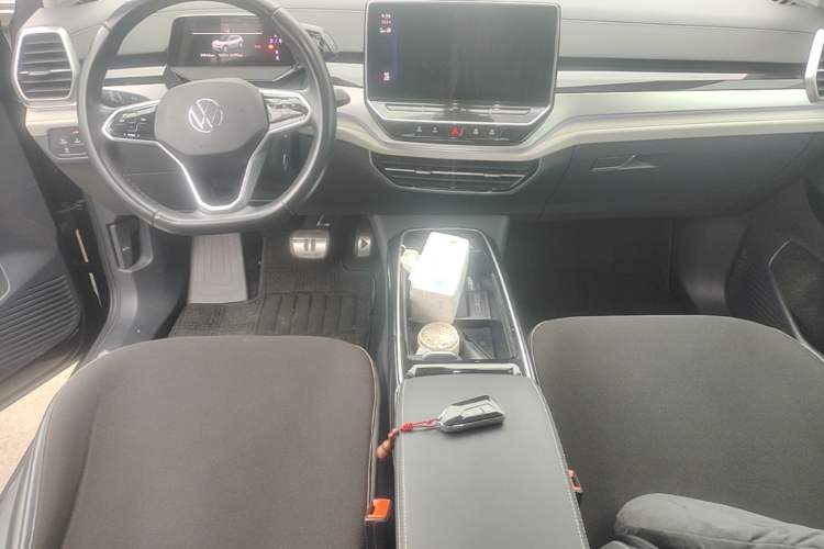 Used Volkswagen ID.6 CROZZ 2022 Long-Range PRO Edition Center Console