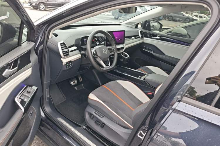 Used Volkswagen ID.6 CROZZ 2022 High-Performance PRIME Edition Driver Seat