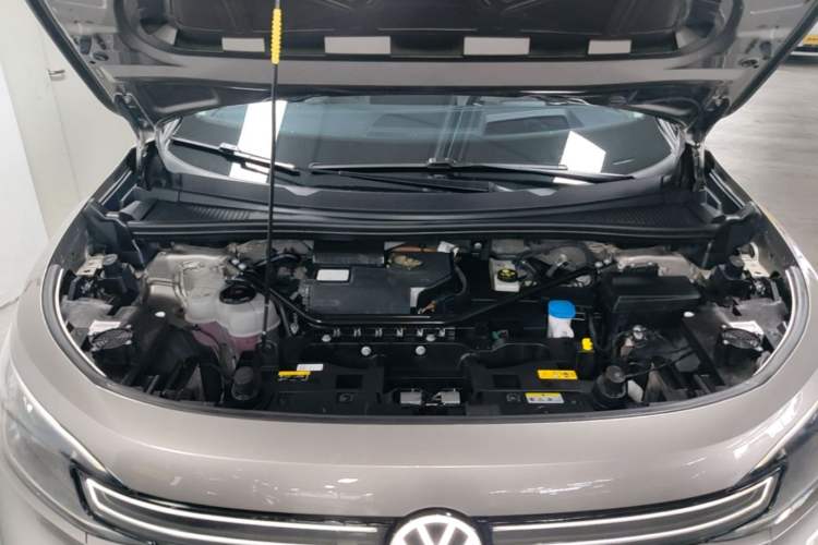 Used Volkswagen ID.6 CROZZ 2022 Long-Range PRO Edition Engine Bay
