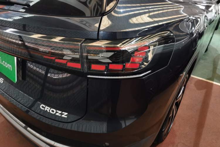 Used Volkswagen ID.6 CROZZ 2022 Standard Range PURE Edition Exterior 6