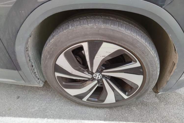 Used Volkswagen ID.6 CROZZ 2022 Standard Range PURE Edition Exterior 7