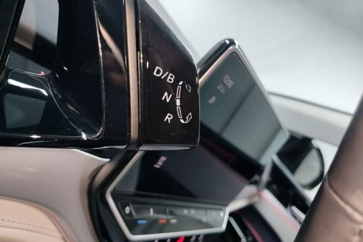 Used Volkswagen ID.6 CROZZ 2022 Long-Range PRO Edition Gear Lever