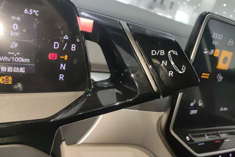 Used Volkswagen ID.6 CROZZ 2022 Long-Range PURE+ Edition Gear Lever