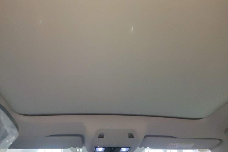 Used Volkswagen ID.6 CROZZ 2022 Long-Range PURE+ Edition Headliner