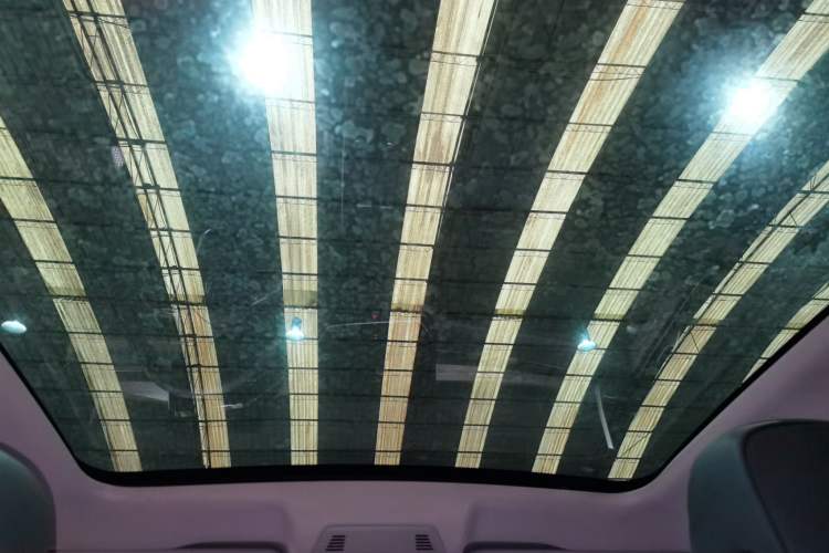Used Volkswagen ID.6 CROZZ 2022 Standard Range PURE Edition Headliner
