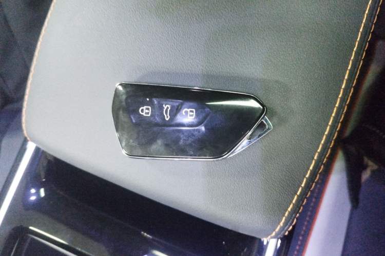 Used Volkswagen ID.6 CROZZ 2022 Long-Range PRO Edition Interior 1