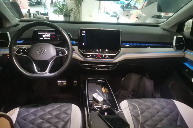 Used Volkswagen ID.6 CROZZ 2022 Long-Range PRO Edition Interior 2