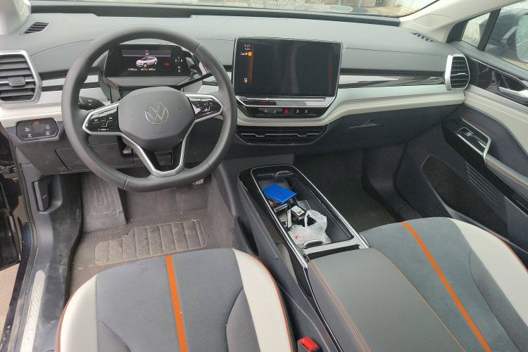 Used Volkswagen ID.6 CROZZ 2022 Long-Range PRO Edition Interior 3