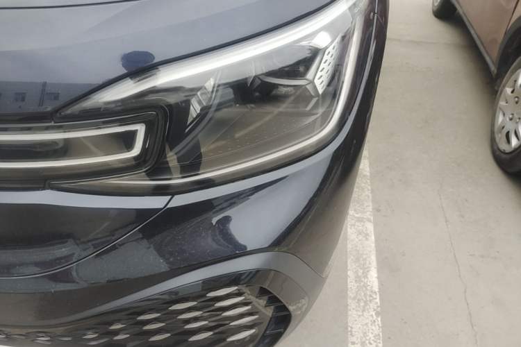 Used Volkswagen ID.6 CROZZ 2022 Long-Range PRO Edition Left Front Headlight