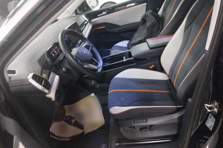 Used Volkswagen ID.6 CROZZ 2022 Long-Range PRO Edition Left Front Seat