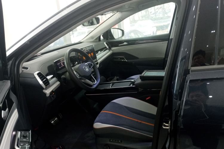 Used Volkswagen ID.6 CROZZ 2022 Long-Range PRO Edition Left Front Seat