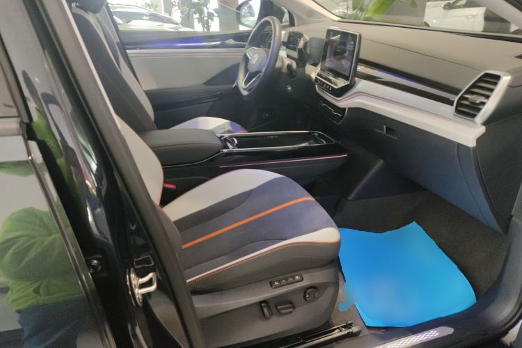 Used Volkswagen ID.6 CROZZ 2022 Long-Range PRO Edition Right Front Seat