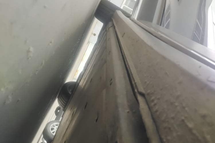 Used Volkswagen ID.6 CROZZ 2022 Long-Range PRO Edition Right Side Sill