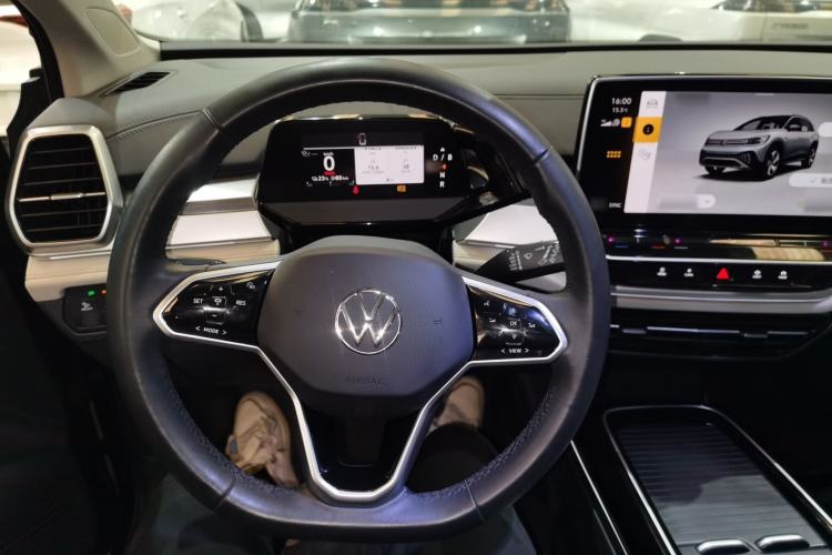 Used Volkswagen ID.6 CROZZ 2022 Standard Range PURE Edition Steering Wheel