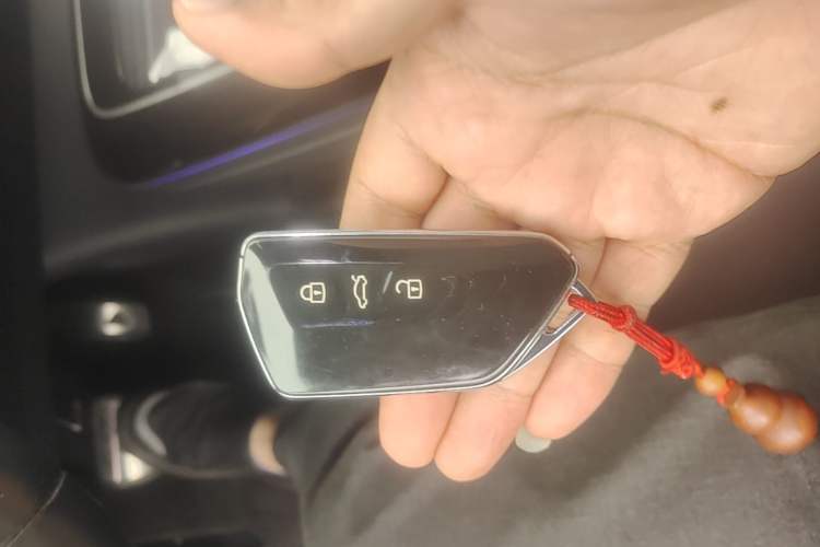Used Volkswagen ID.6 CROZZ 2022 Long-Range PRO Edition Vehicle Key