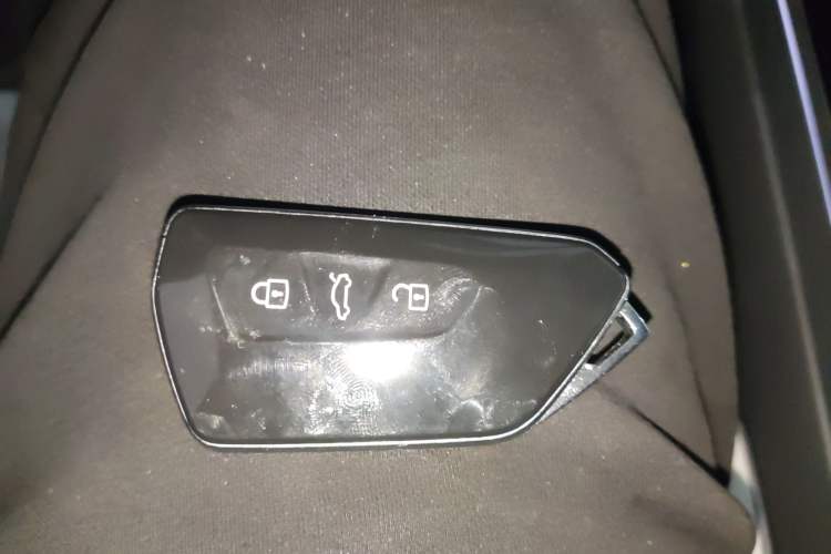 Used Volkswagen ID.6 CROZZ 2022 Long-Range PURE+ Edition Vehicle Key