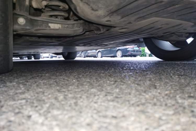 Used Volkswagen ID.6 CROZZ 2022 Long-Range PRO Edition Chassis Rear Left