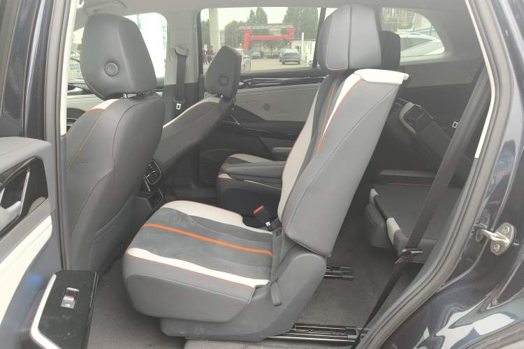 Used Volkswagen ID.6 CROZZ 2022 Long-Range PRO Edition Interior 1