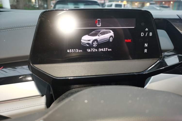 Used Volkswagen ID.6 CROZZ 2022 Long-Range PRO Edition Odometer Close Up