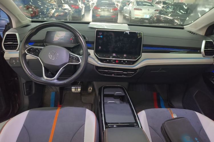 Used Volkswagen ID.6 CROZZ 2022 Long-Range Lite PRO Edition Center Console
