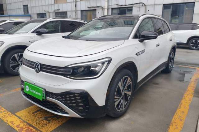 Ojetý Volkswagen ID.6 CROZZ 2022 Long-Range PRO Edition