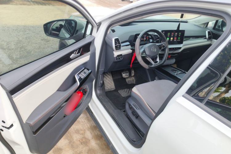 Used Volkswagen ID.6 CROZZ 2022 Long-Range PRO Edition Driver Seat