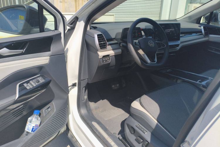 Used Volkswagen ID.6 CROZZ 2022 Long-Range PRO Edition Driver Seat