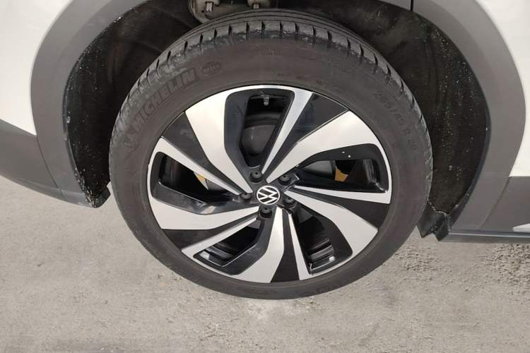 Used Volkswagen ID.6 CROZZ 2022 Standard Range PURE Edition Exterior 5