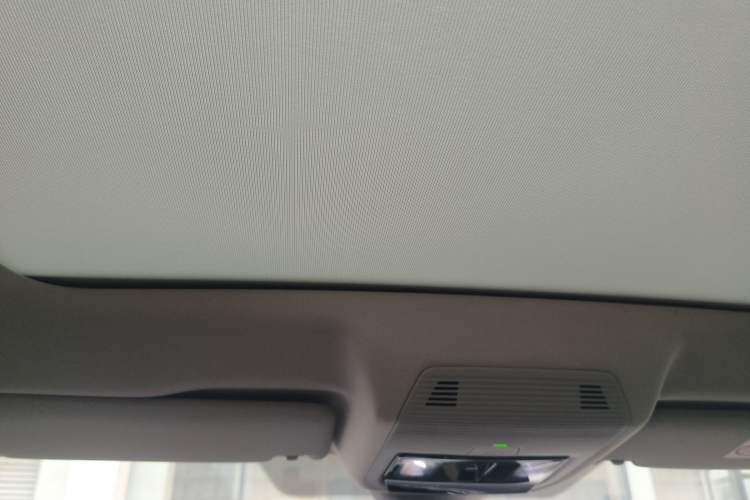 Used Volkswagen ID.6 CROZZ 2022 Long-Range PRO Edition Headliner