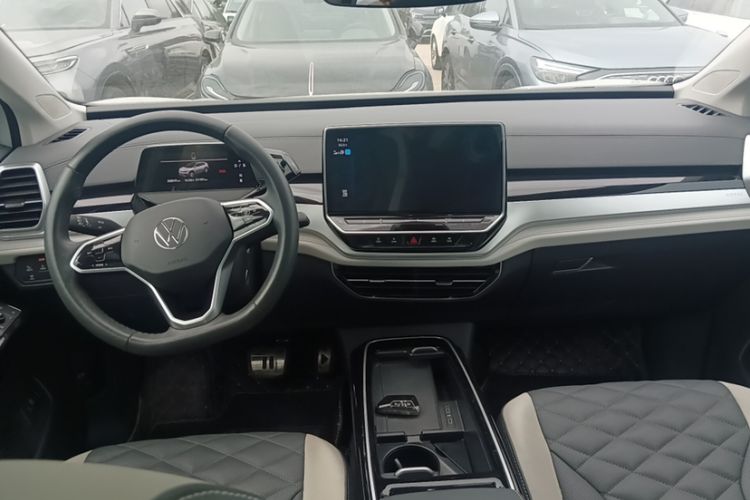 Used Volkswagen ID.6 CROZZ 2022 Long-Range Lite PRO Edition Interior 1