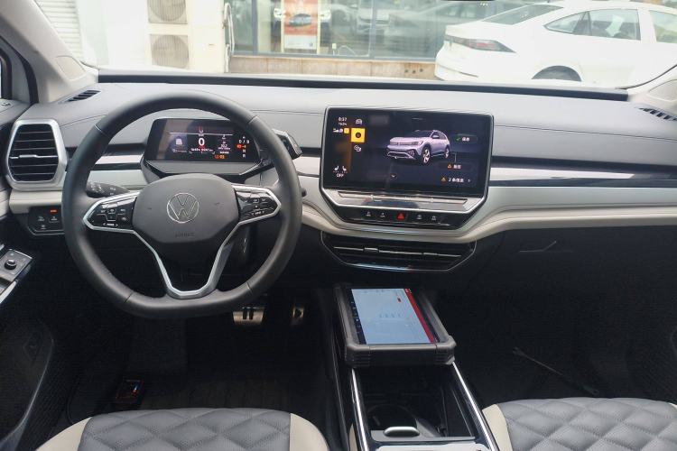 Used Volkswagen ID.6 CROZZ 2022 Long-Range PRO Edition Interior 2