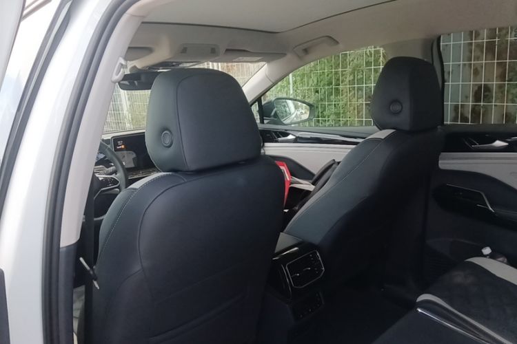 Used Volkswagen ID.6 CROZZ 2022 Long-Range PRO Edition Interior 3