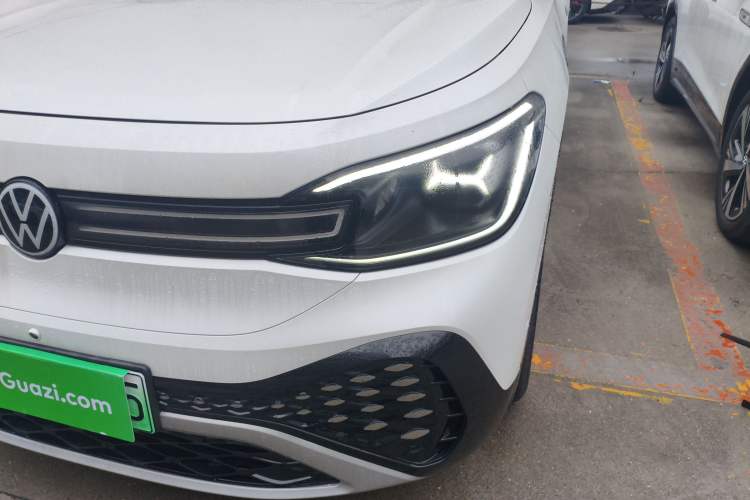 Used Volkswagen ID.6 CROZZ 2022 Long-Range PRO Edition Left Front Headlight
