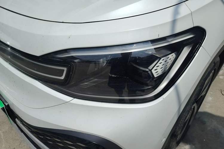 Used Volkswagen ID.6 CROZZ 2022 Long-Range PRO Edition Left Front Headlight