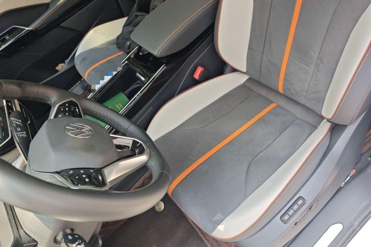 Used Volkswagen ID.6 CROZZ 2022 Long-Range Lite PRO Edition Left Front Seat