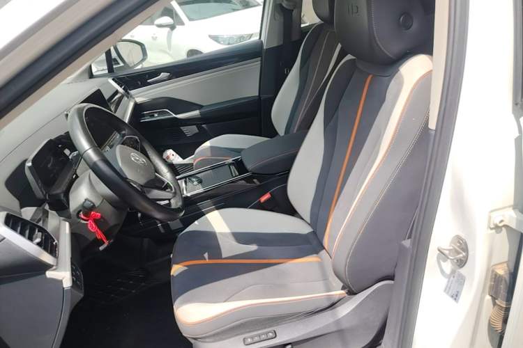 Used Volkswagen ID.6 CROZZ 2022 Long-Range PRO Edition Left Front Seat