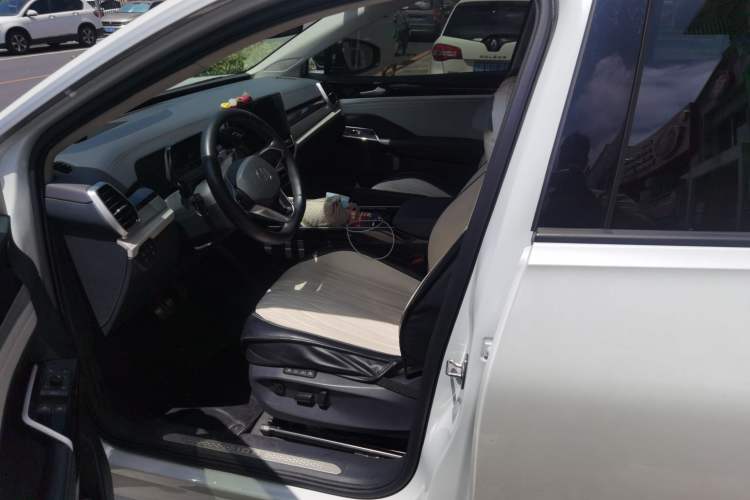 Used Volkswagen ID.6 CROZZ 2022 Long-Range PRO Edition Left Front Seat