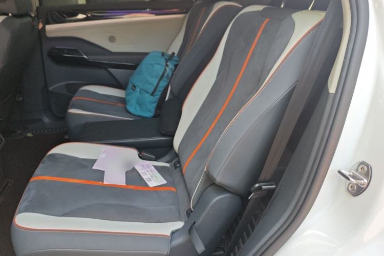 Used Volkswagen ID.6 CROZZ 2022 Long-Range PRO Edition Left Rear Seat