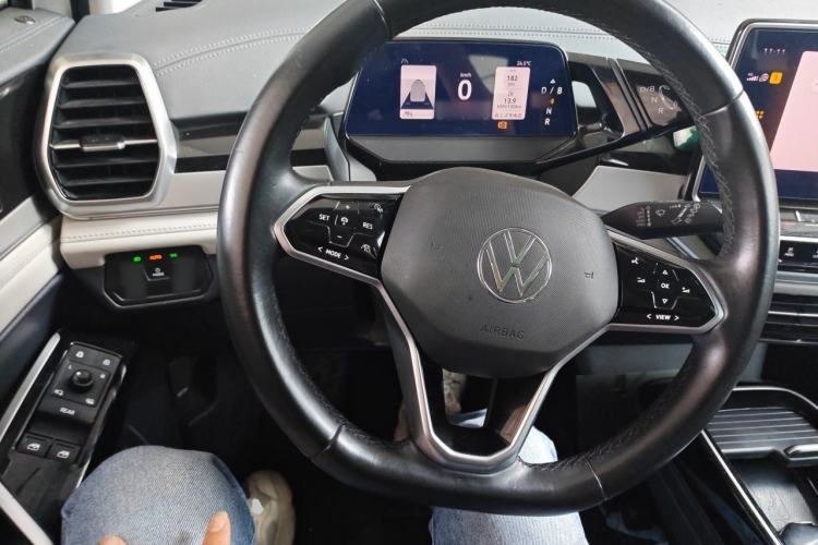 Used Volkswagen ID.6 CROZZ 2022 Long-Range PRO Edition Steering Wheel