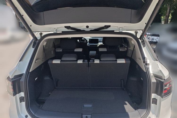 Used Volkswagen ID.6 CROZZ 2022 Long-Range Lite PRO Edition Trunk
