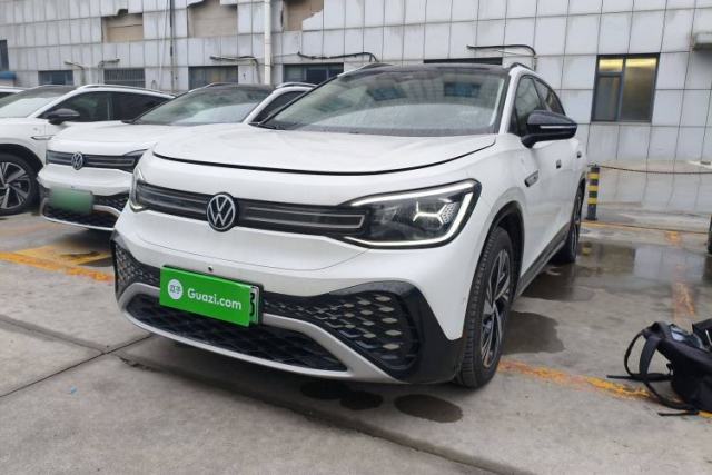 Ojetý Volkswagen ID.6 CROZZ 2022 Long-Range PRO Edition