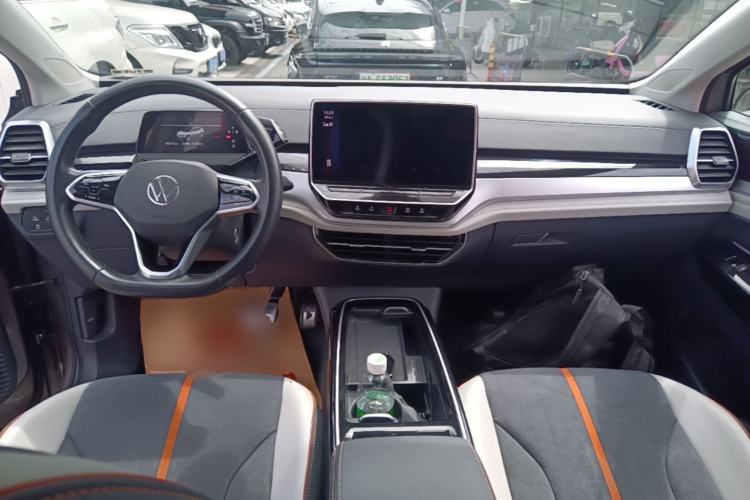 Used Volkswagen ID.6 CROZZ 2022 Long-Range PRO Edition Center Console