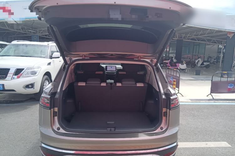 Used Volkswagen ID.6 CROZZ 2022 Long-Range PRO Edition Trunk