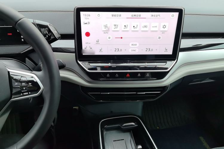 Used Volkswagen ID.6 CROZZ 2024 Facelifted PRO Audio And AC Panel