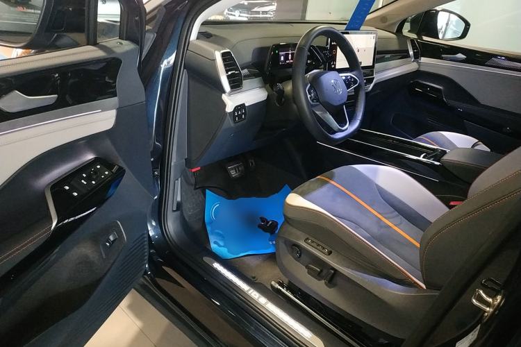 Used Volkswagen ID.6 CROZZ 2024 PRO Model Driver Seat