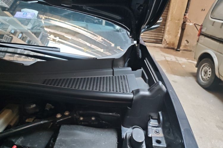 Used Volkswagen ID.6 CROZZ 2024 PRO Model Engine Bay Left