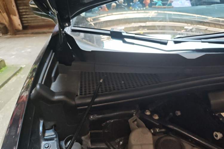 Used Volkswagen ID.6 CROZZ 2024 PRO Model Engine Bay Right